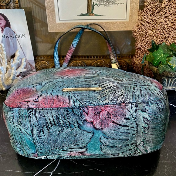 🌺 ▪️🌿Brahmin GREEN SOLANDRA MARIANNA🌿▪️🌺 - Picture 8 of 13